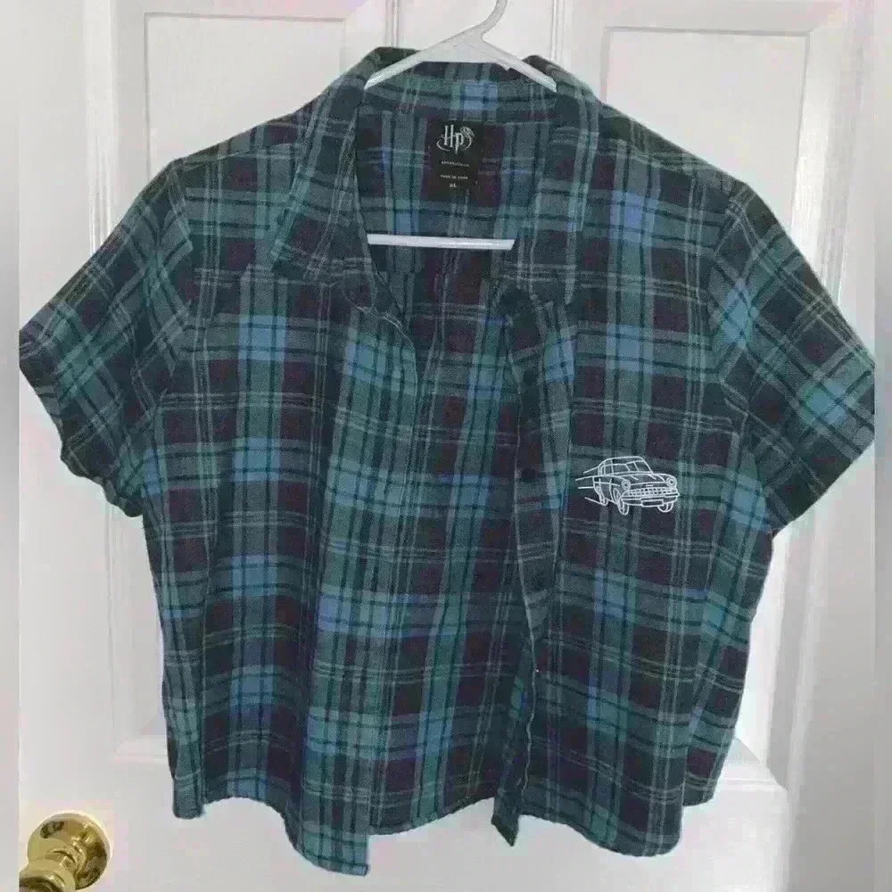 Harry Potter Short Sleeve Flannel Shirt - Picture 2 of 7